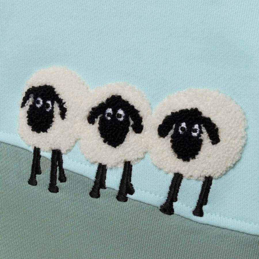 Shaun das Schaf - Pullover- Traktor