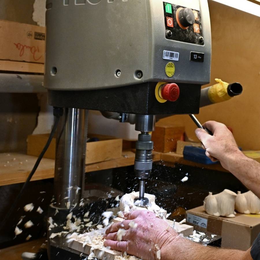 Moppi - Räucherfigur (14,5 cm) - Moppi wird aus Holz gedrechselt