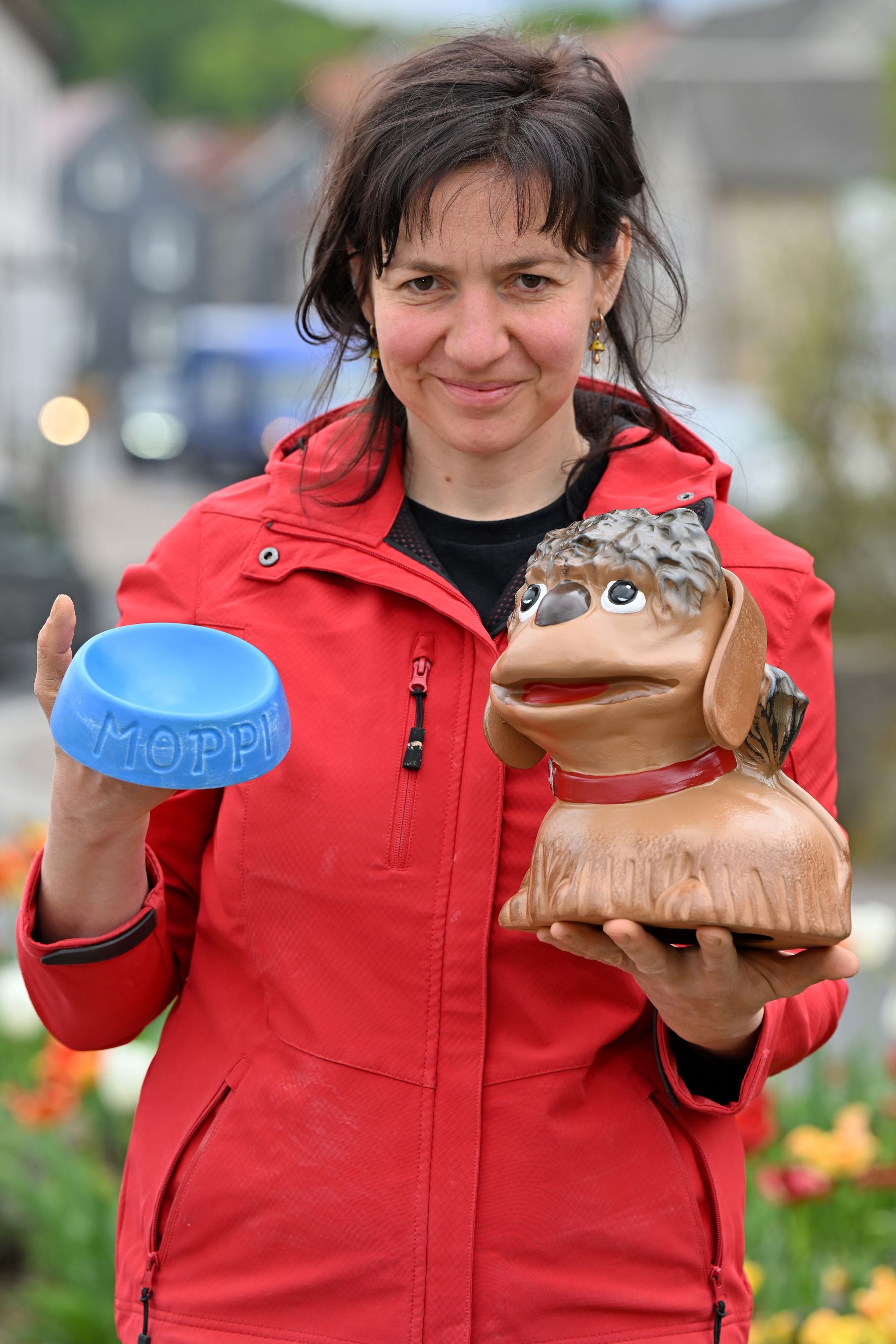 moppi-gartenzwerg-mit-futternapf-fertiggestellt Produktion Moppi Gartenzwerg | Foto: Super Illu/Andreas Wetzel